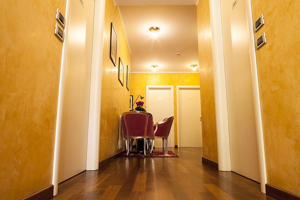 Santa Caterina Hotel Bergamo Bagian luar foto